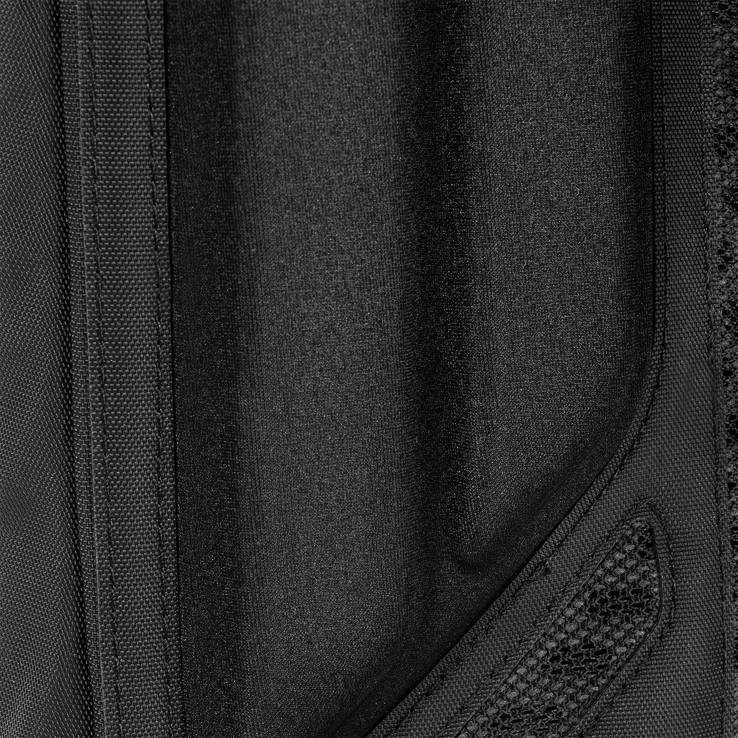 paragon-hydration-pack-o4 Paragon_Black_Texture.png